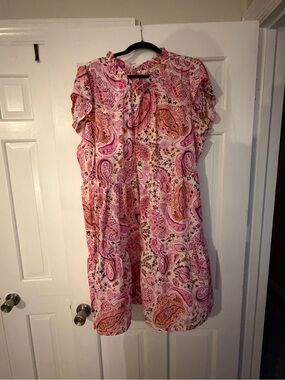 JODIFL Pink and Orange Paisley Tie-Neck Dress